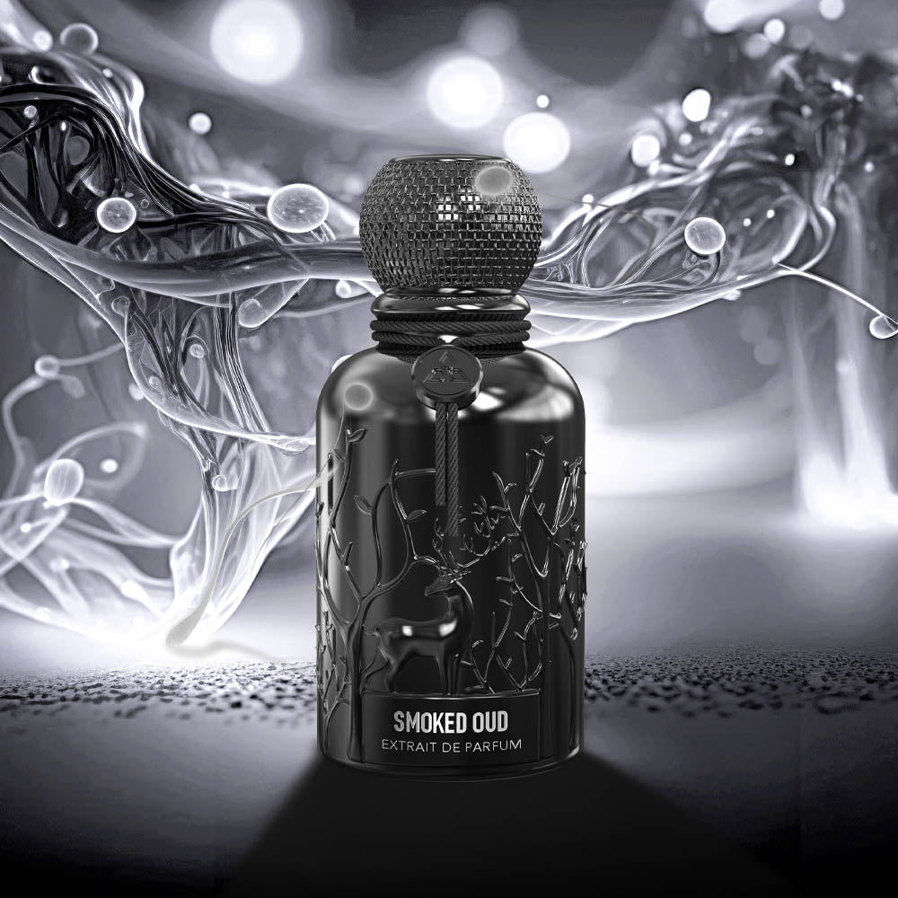 An oud inspired luxury black perfume bottle by Savia Exclusive
