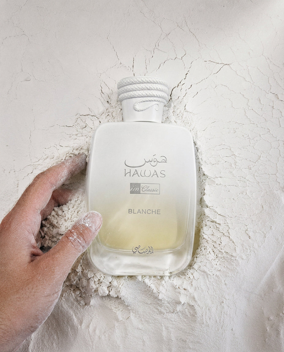 The bottle pressed into white powder